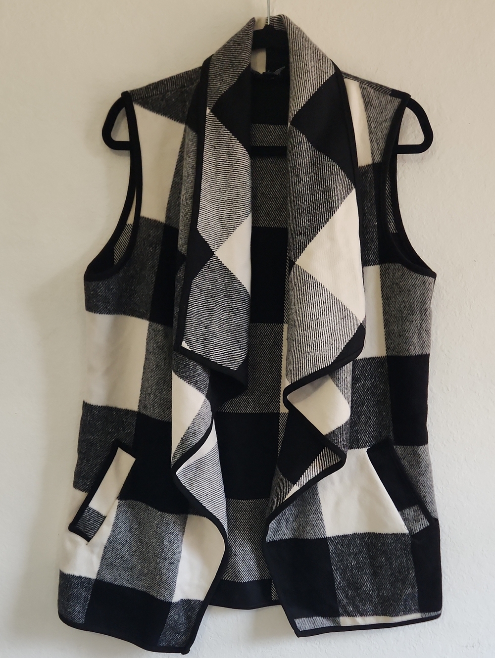 Fashion Nova Black & White Plaid Wool Blend Open Front Drape Vest L Cabincore